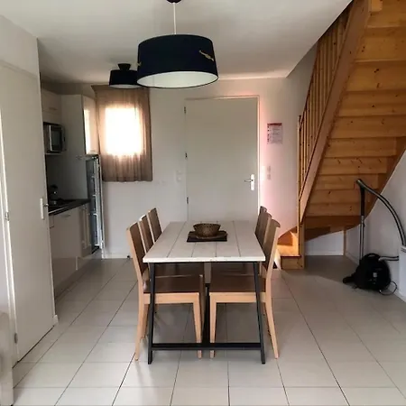 Lagrange Le Village De La פארק נופש