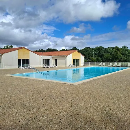 Lagrange Le Village De La 3*
