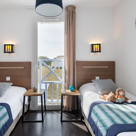 פארק נופש Lagrange Le Village De La 3*