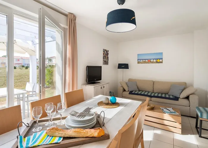 Lagrange Le Village De La 홀리데이파크 Talmont-Saint-Hilaire