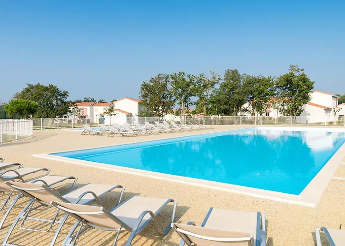 Lagrange Le Village De La 홀리데이파크